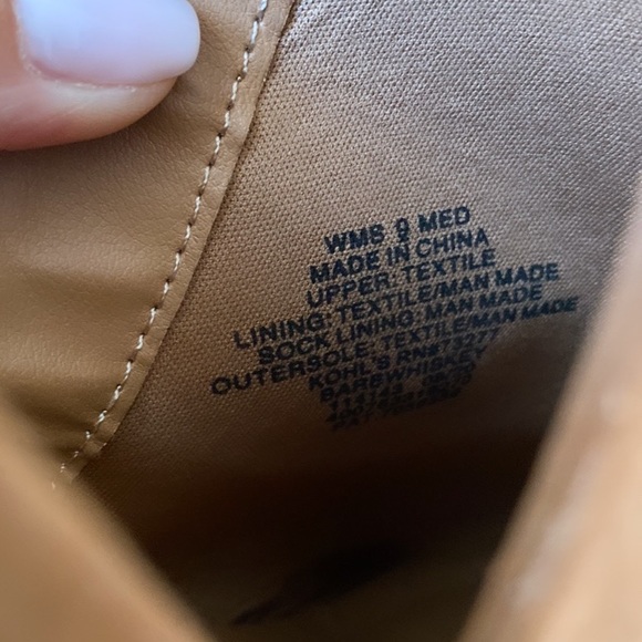 NWT SO Barb Ankle Boots, Brown - Picture 7 of 8